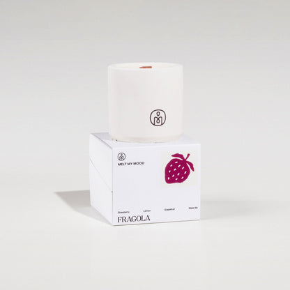 Gyümölcsös Fragola gyertya természetes szójaviaszból, friss eper aromával